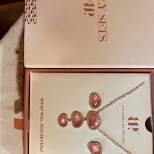 BOMB PARTY THE CORETTA SET RBP6883